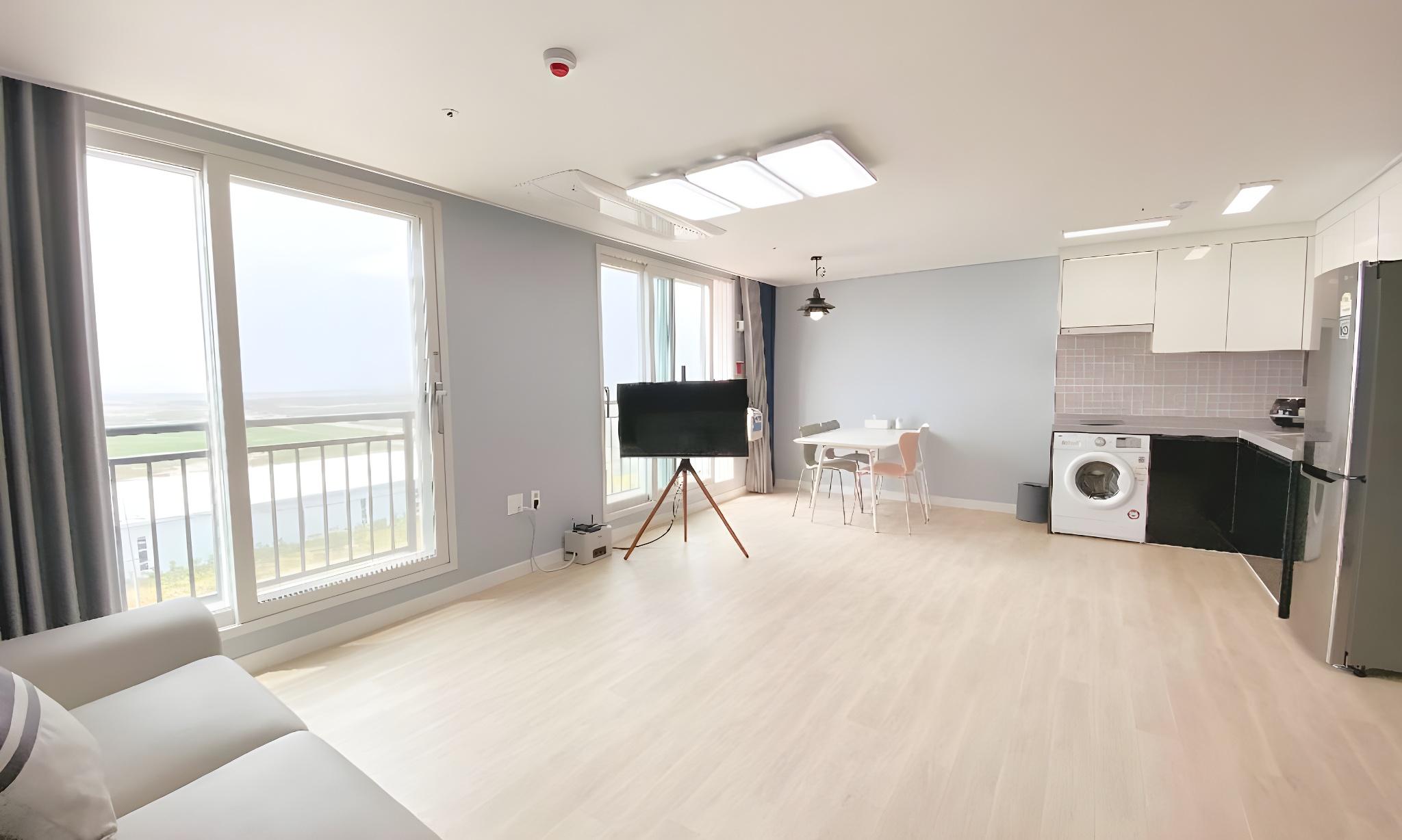 군산 리틀 프린스 콘도 (Gunsan Little Prince Condo)