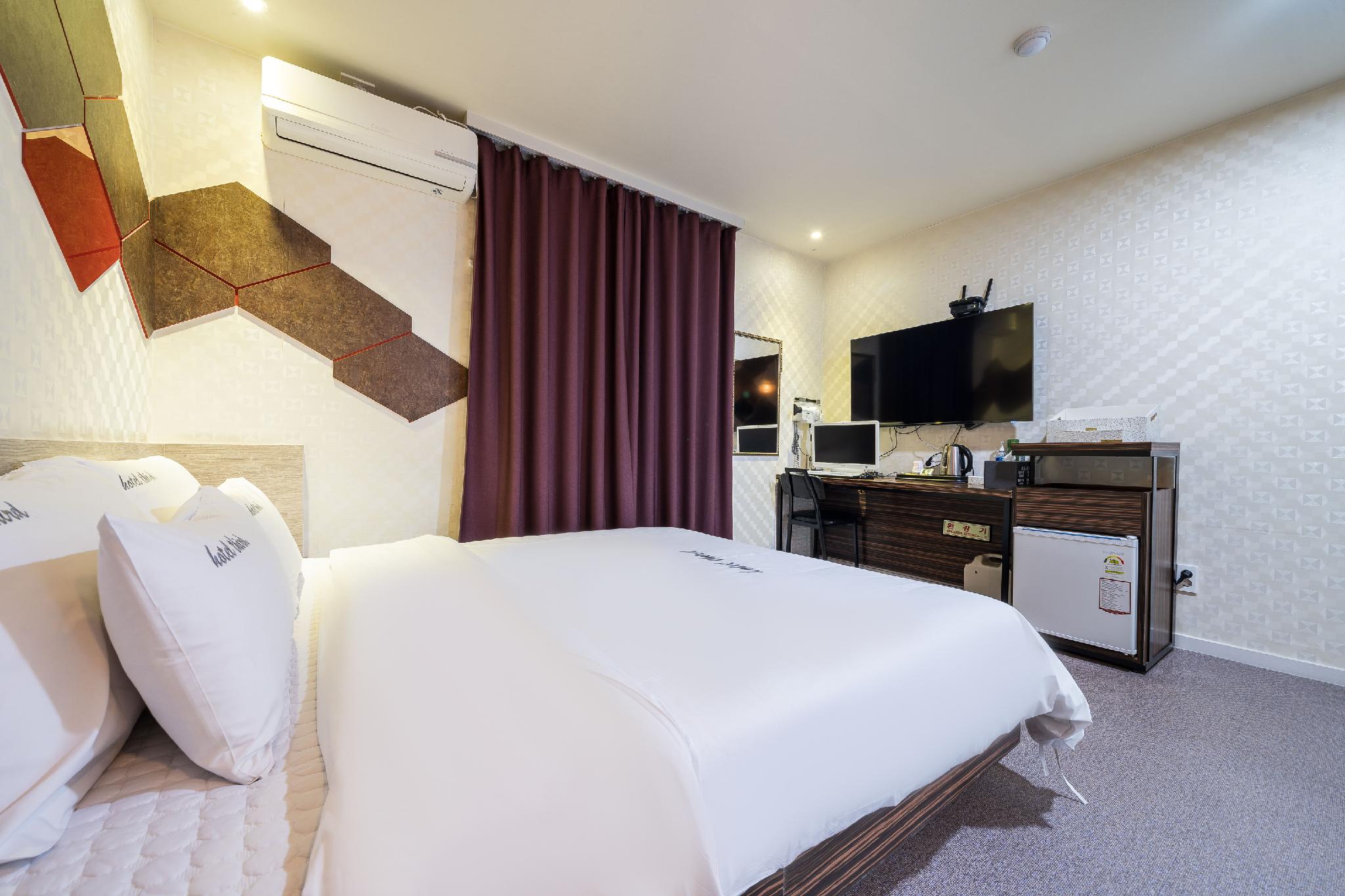 순천 호텔 써드 (Suncheon Hotel Third)