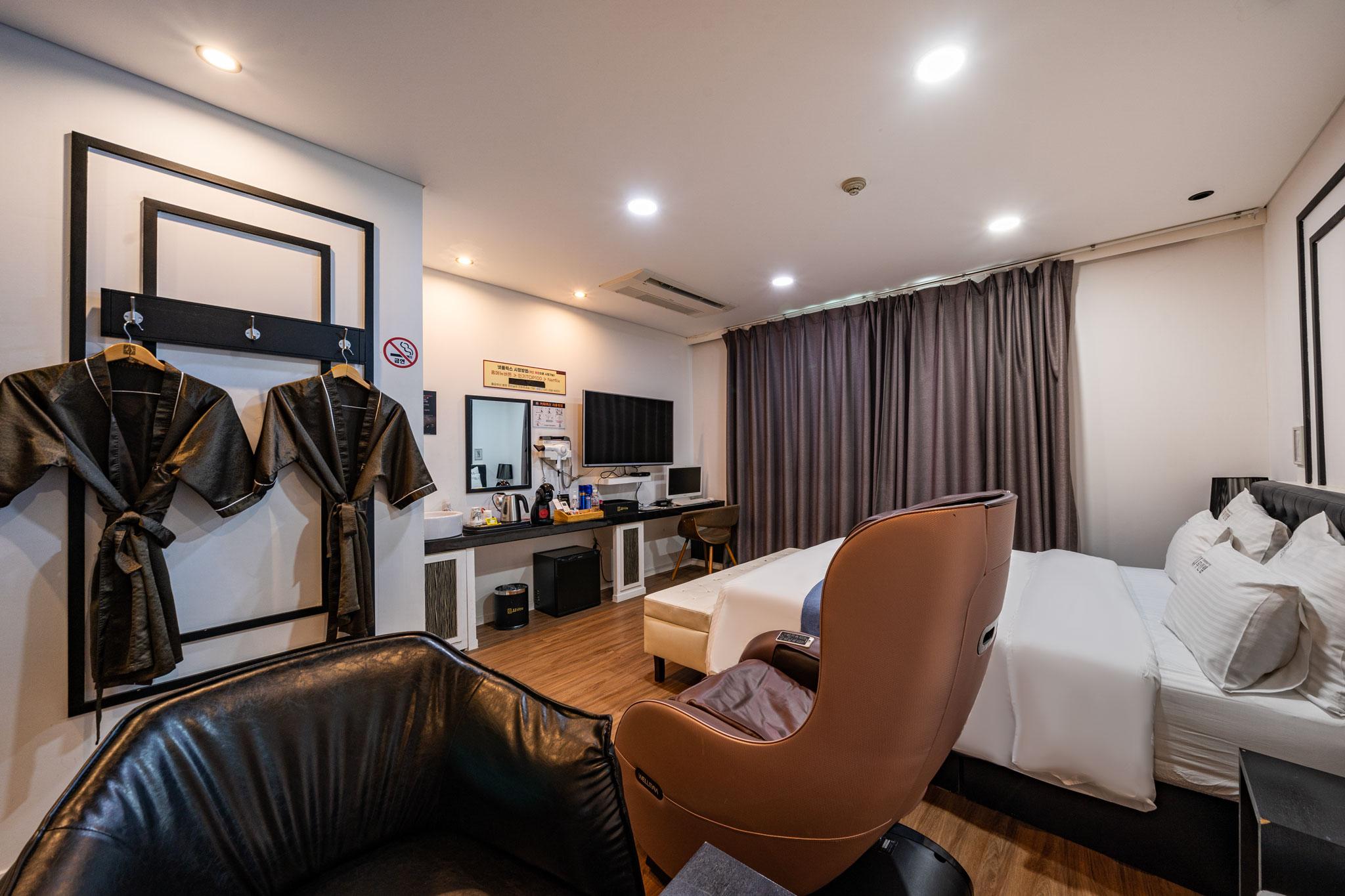 예산 덕산 JJ 온천무인텔 (Yesan Deoksan JJ Hot Spring Self Check-in Hotel)
