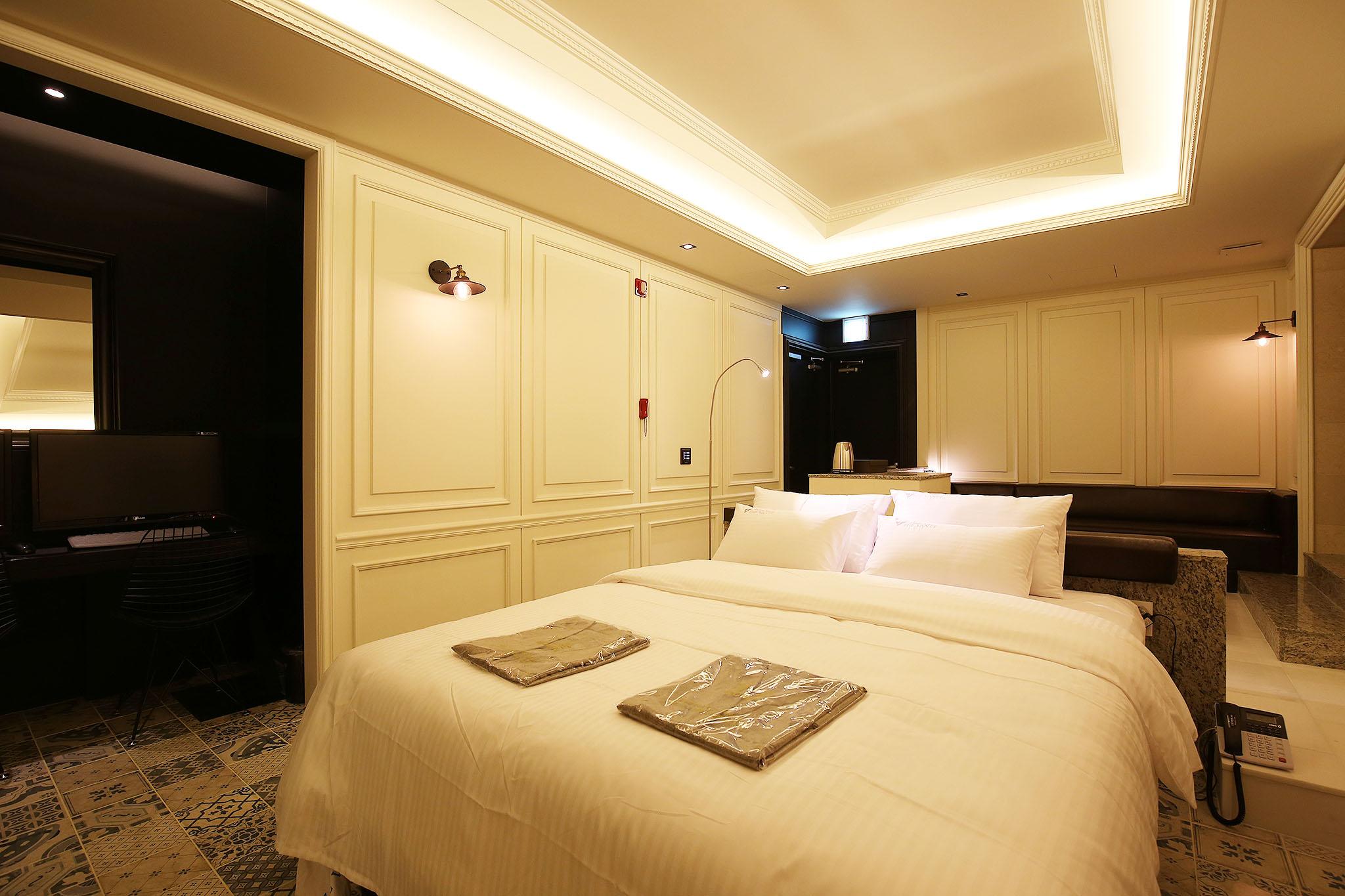 청주 더 반트 셀프 체크인 모텔 (Cheongju The Vantt Self check-in Motel)