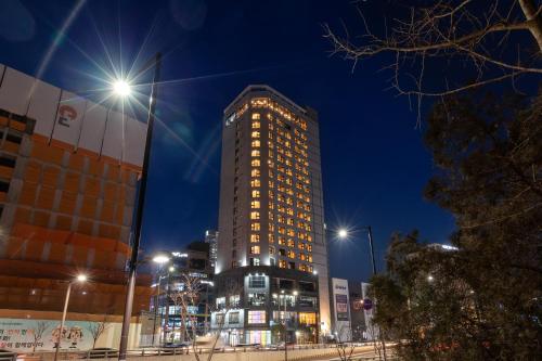 어반이스트 호텔 (Urban-Est Hotel)