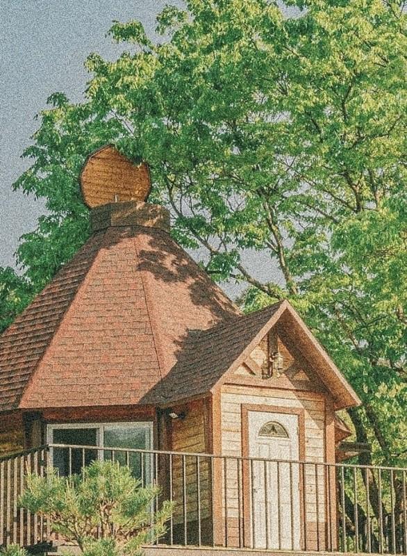 괴산 느티나무하우스펜션 (Goesan Neutinamu House Pension)