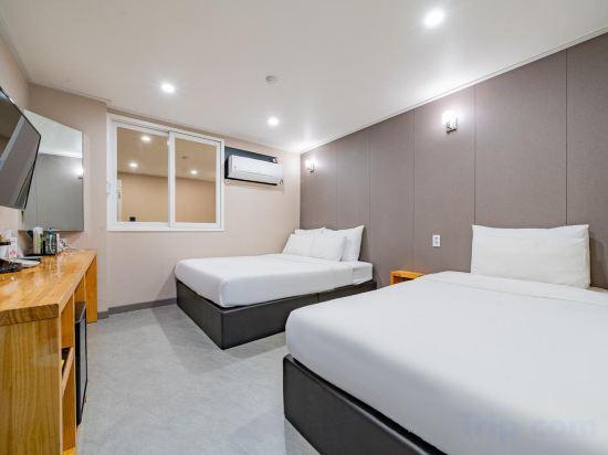 와이 모텔 (Y Motel)