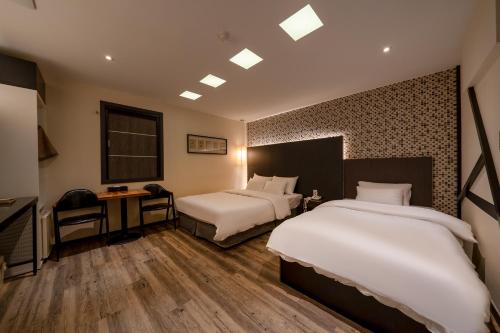 공주 INK 관광호텔 (Gong-Ju TouristHotel INK)