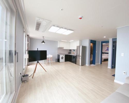군산 리틀 프린스 콘도 (Gunsan Little Prince Condo)