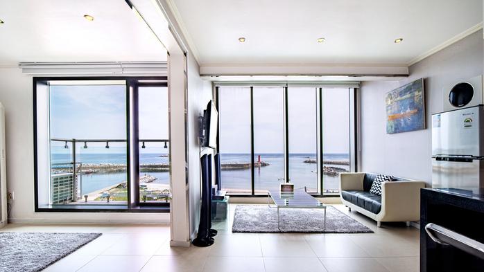 Goseong Tophouse Spa Pension