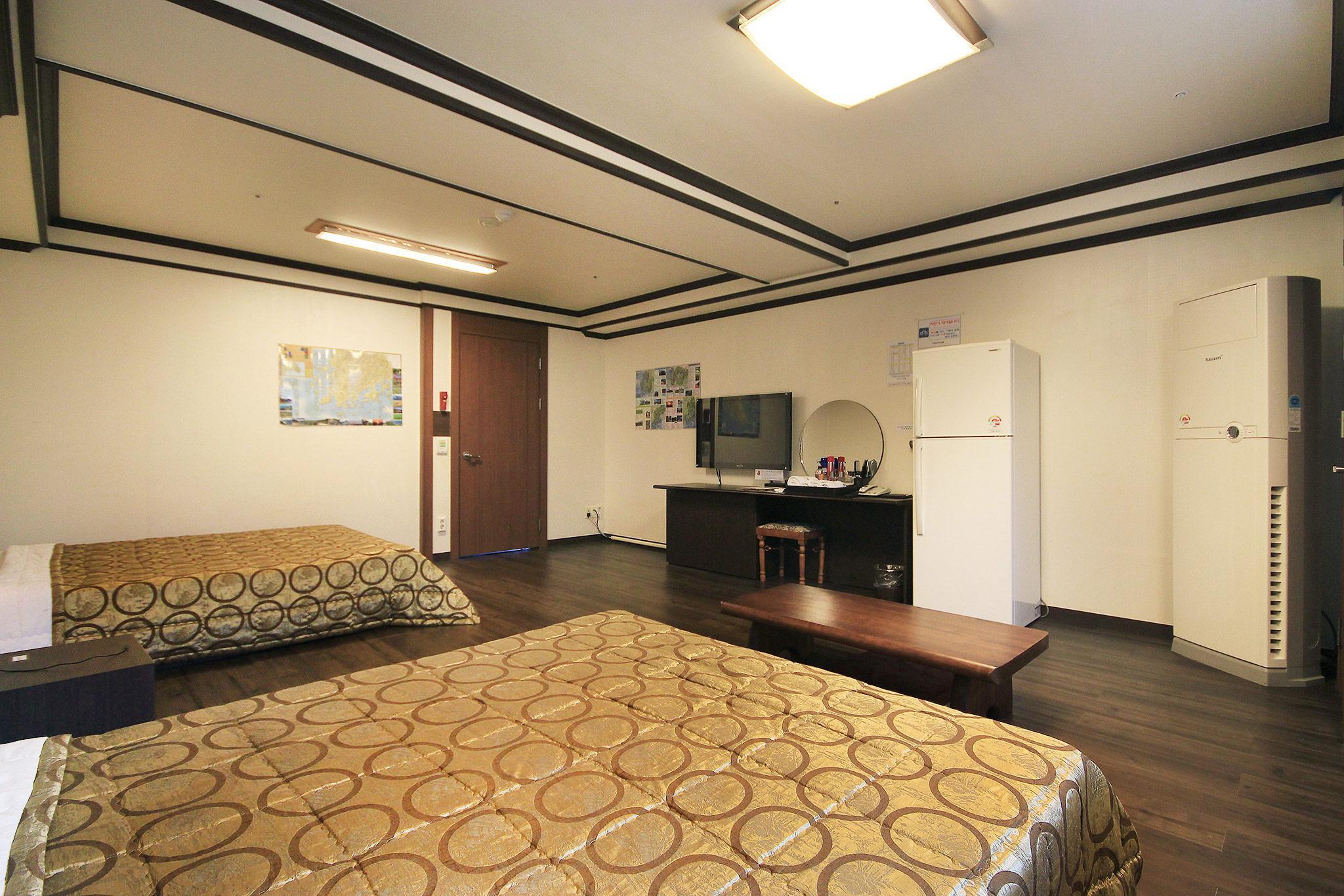목포 가족 관광 호텔 (Mokpo Family Tourist Hotel)