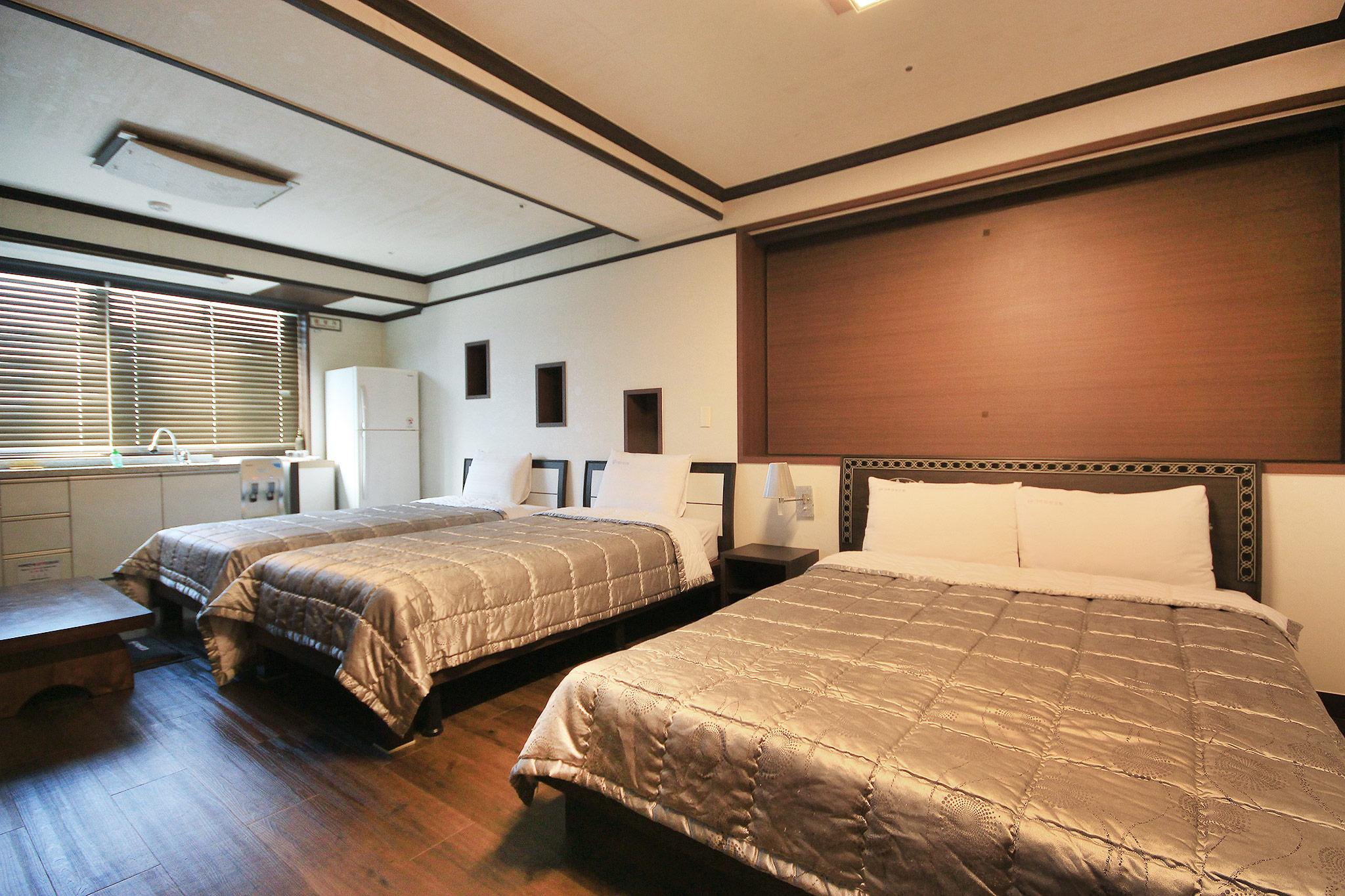 목포 가족 관광 호텔 (Mokpo Family Tourist Hotel)
