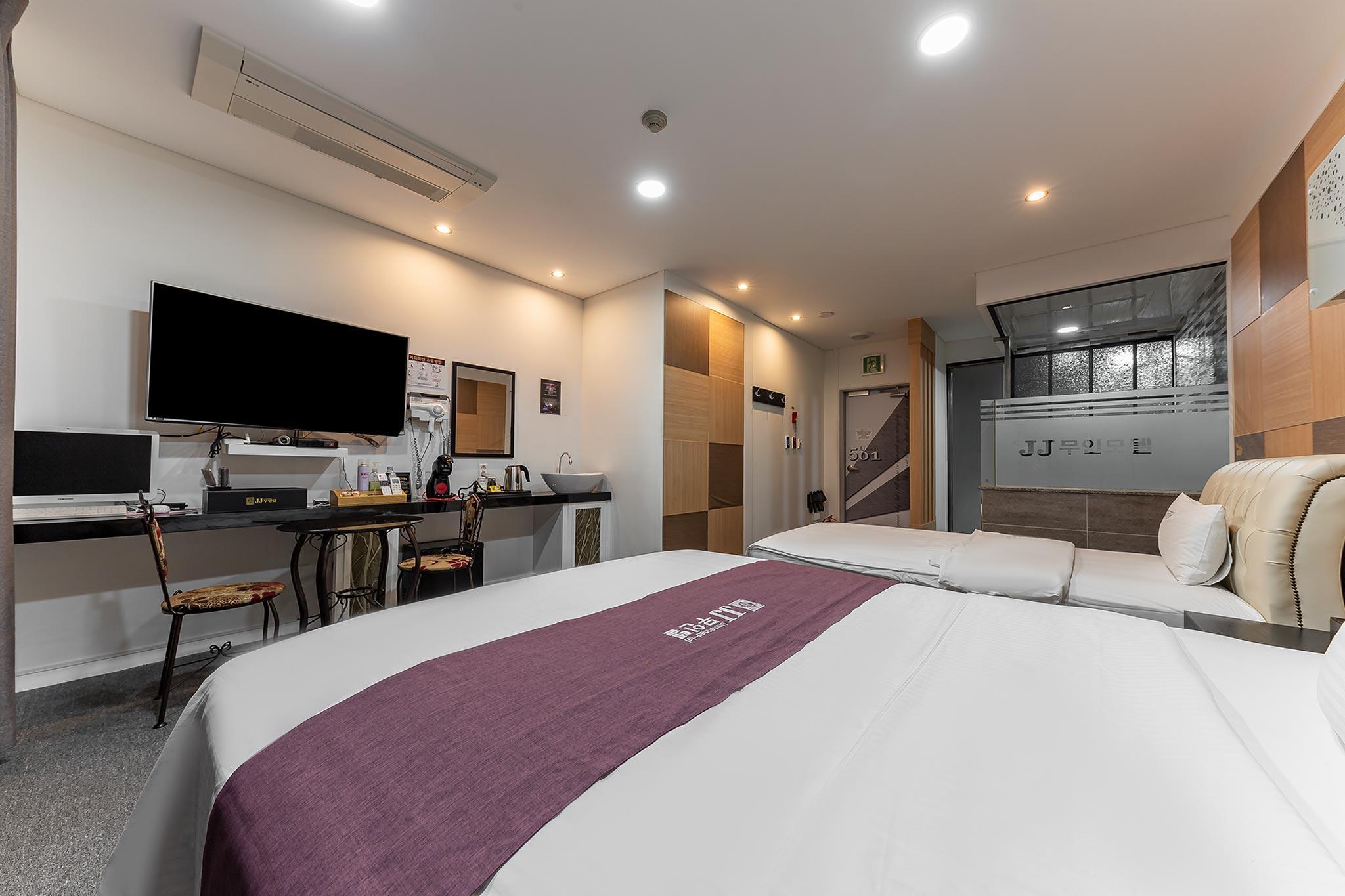 예산 덕산 JJ 온천무인텔 (Yesan Deoksan JJ Hot Spring Self Check-in Hotel)