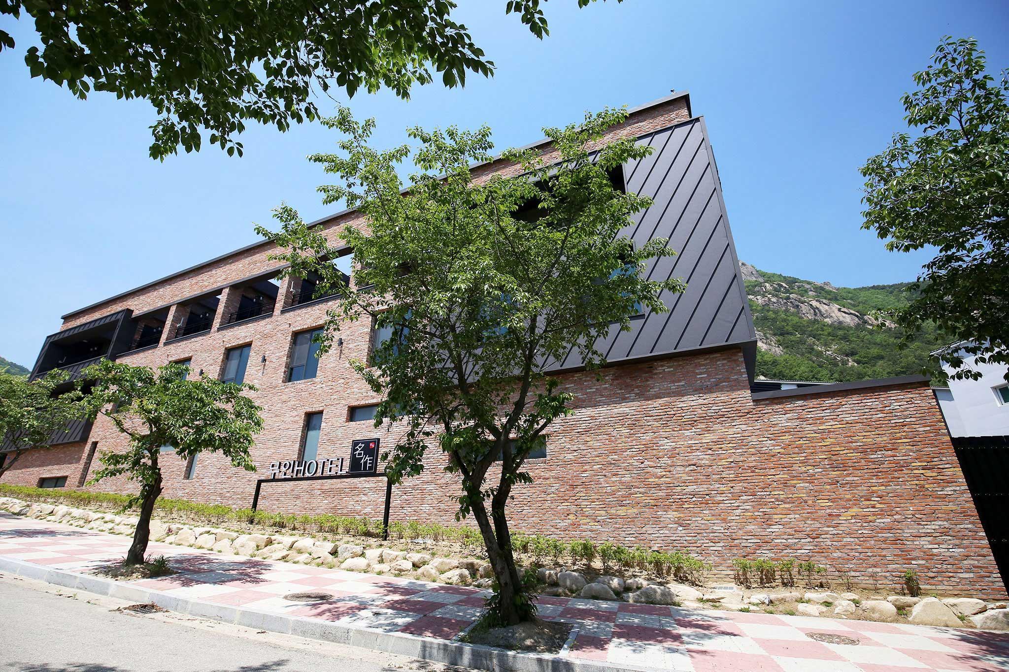 공주(동학사) 명작무인텔 (Gongju Myeongjak Motel)