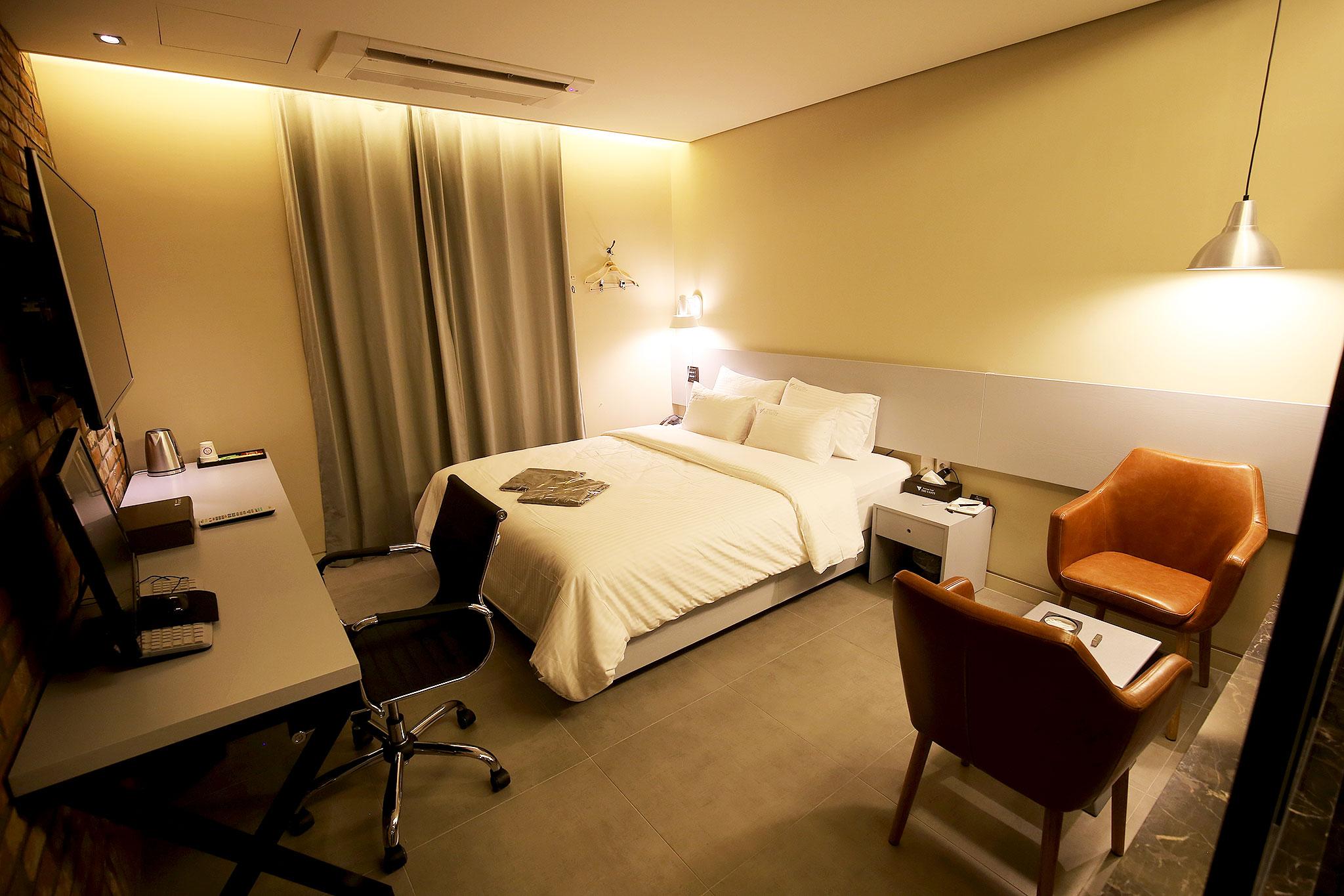 청주 더 반트 셀프 체크인 모텔 (Cheongju The Vantt Self check-in Motel)