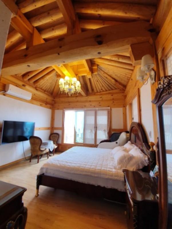 화성 모드니한옥펜션 (Hwaseong modnihanok pension)