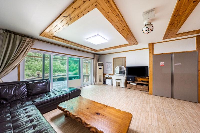 영덕 여울목펜션 (Yeongdeok Yeoulmok Pension)