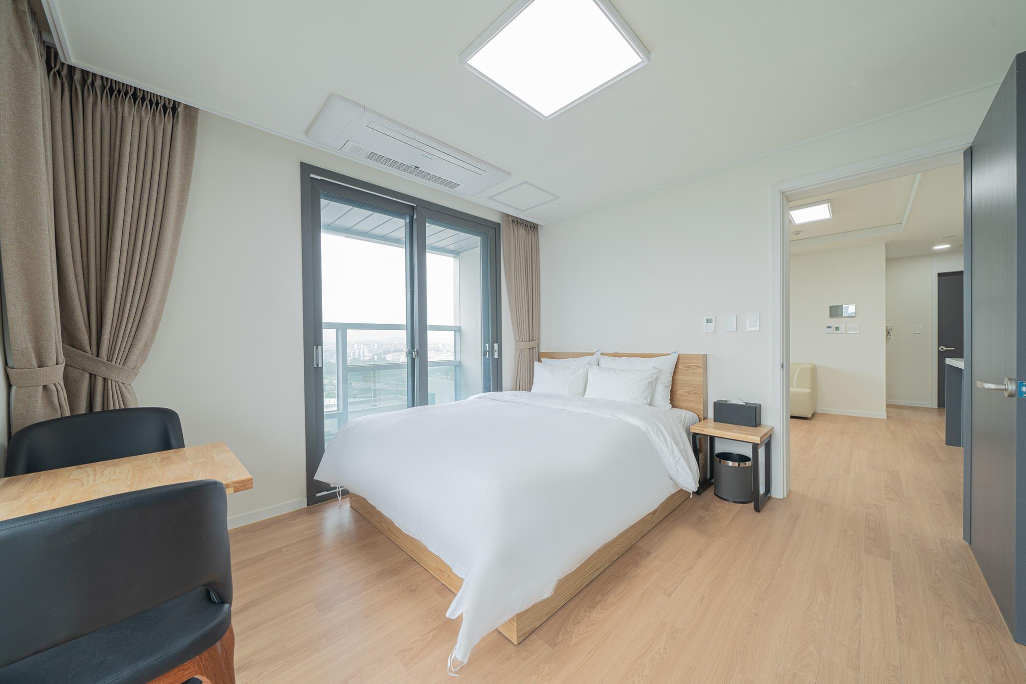 오렌지 카운티 병점역 호텔스 (Orange County Byeongjeom Station Hotels)