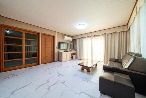 오션뷰리조텔 (Oceanview Resortel)
