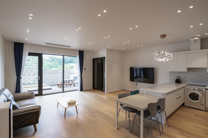 Damyang Strath House