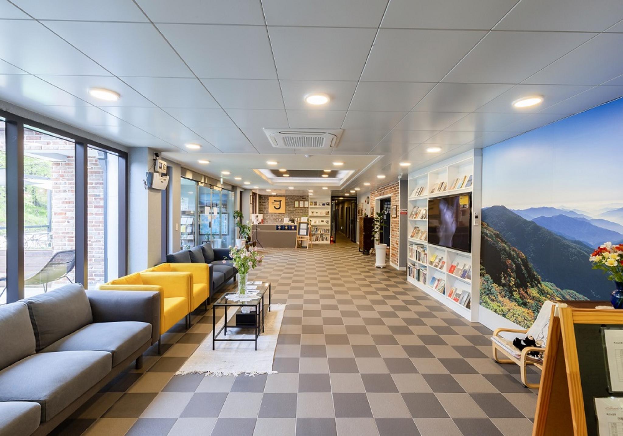 지리산 풍경 펜션 (Jirisan Parkview Pension)