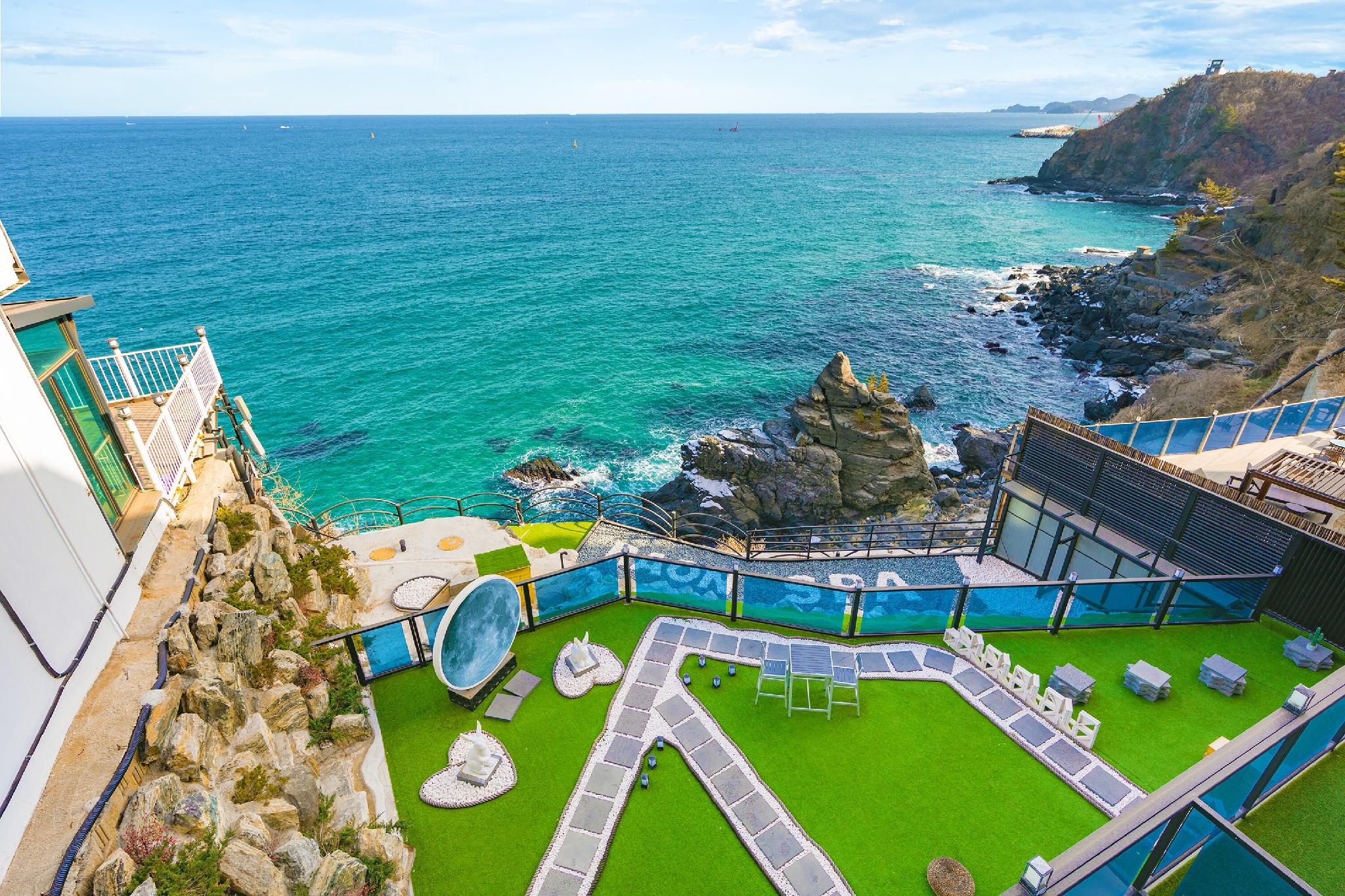 삼척 라온스파 펜션 (Samcheok Laon Spa Pension)