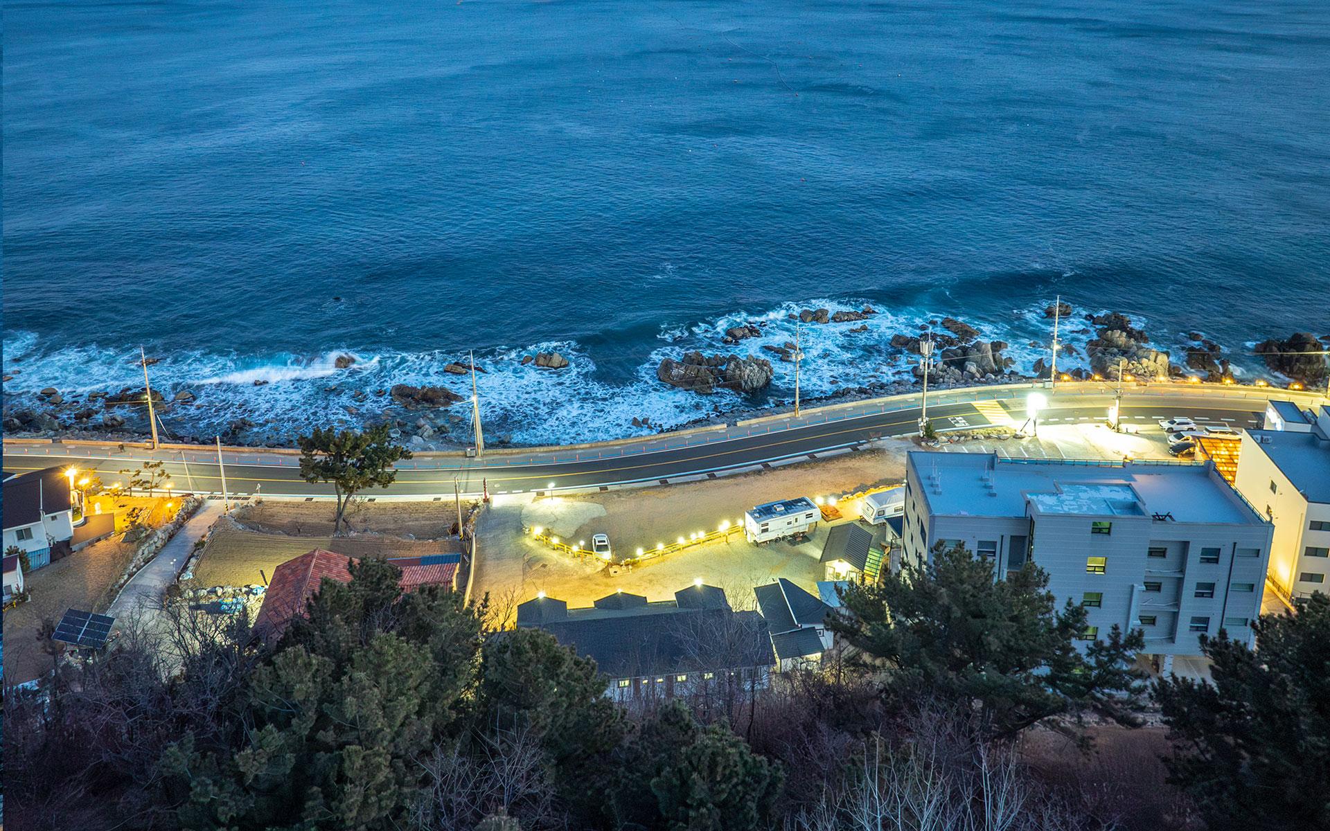 영덕 블루마린펜션 (Youngdeok Blue Marine Pension)