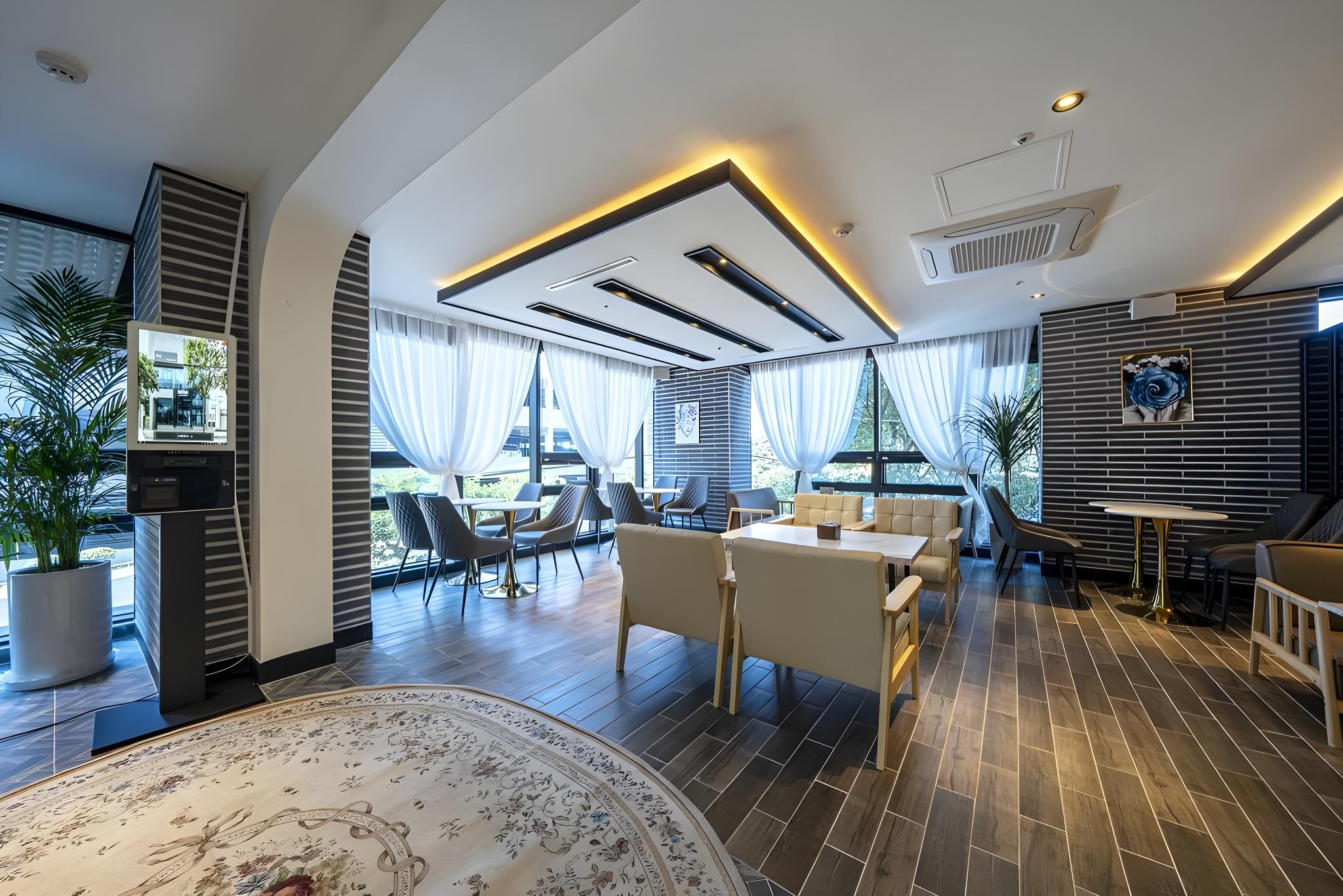 알앤비 비즈니스 호텔 (R&B Business Hotel)