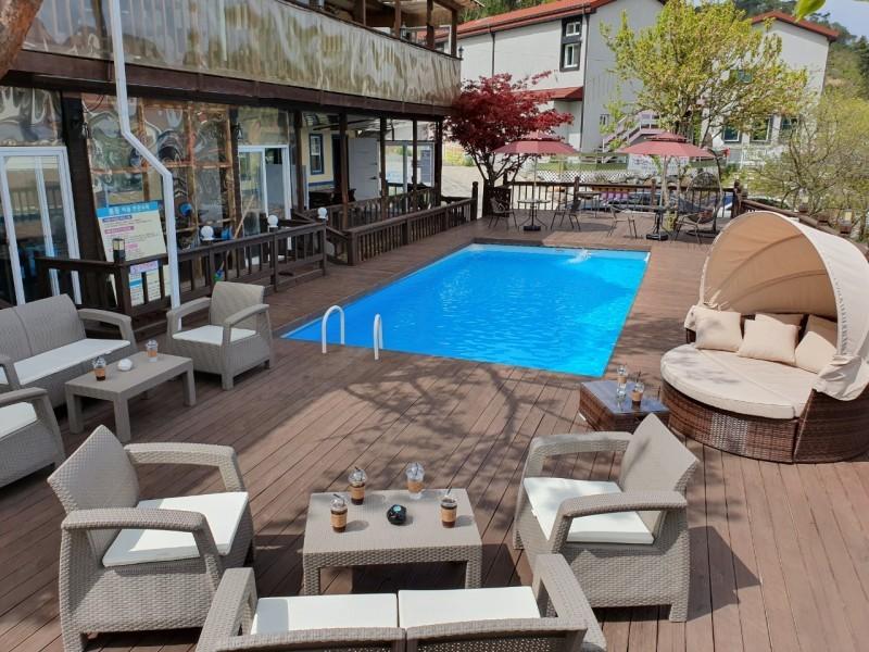 태안(안면도) 덤앤더머해루질스파펜션 (Taean (Anmyeondo) Dumb and Dumber Haerujil Spa Pension)