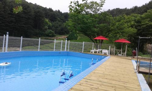 푸른하늘 펜션 (Bluesky Pension)
