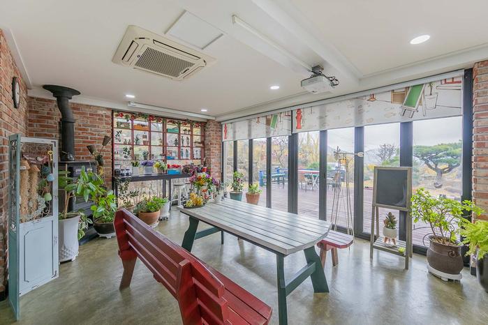 Dolpulmaru Pension & Glamping