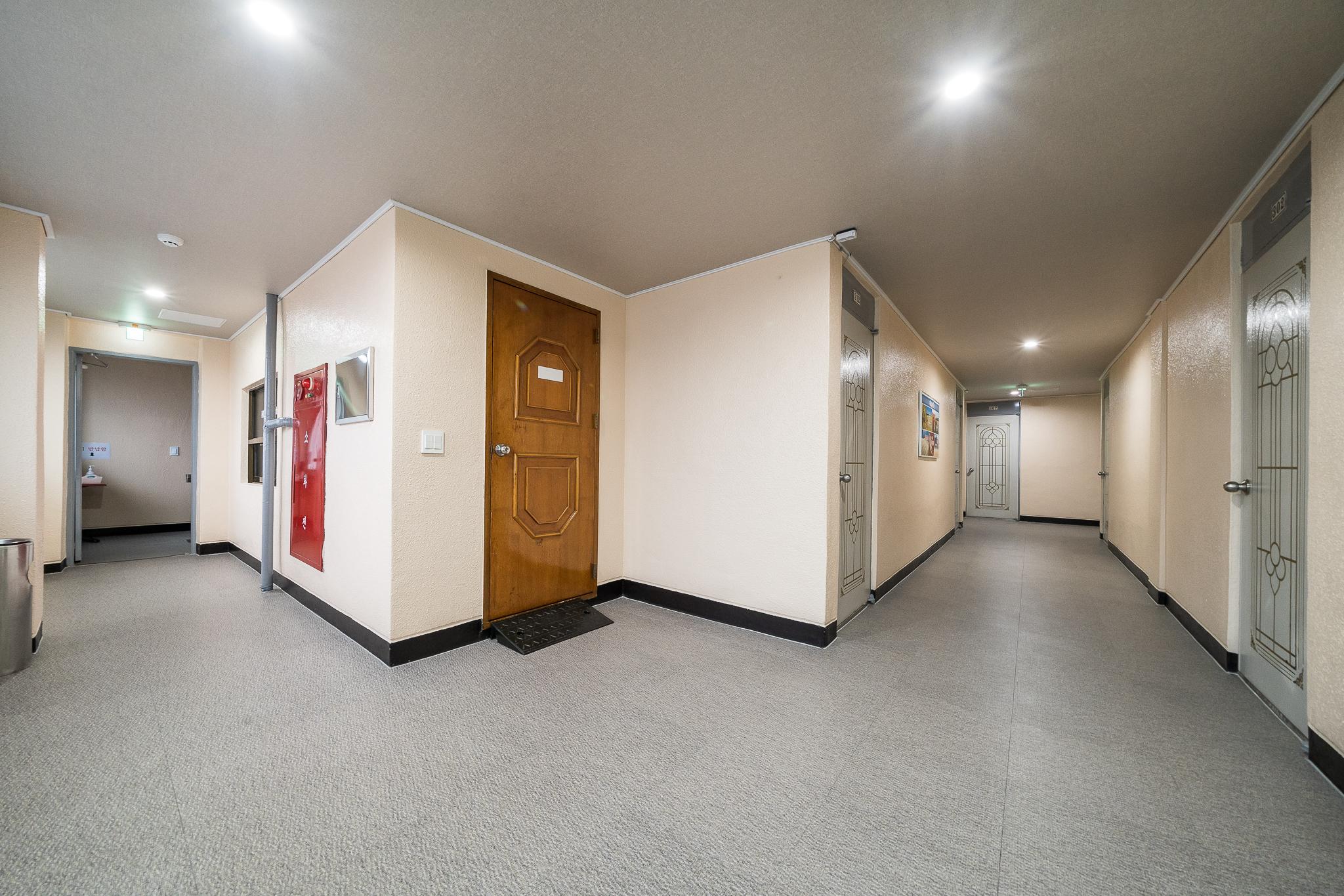 홍천 더스테이모텔 (Hongcheon the stay motel)