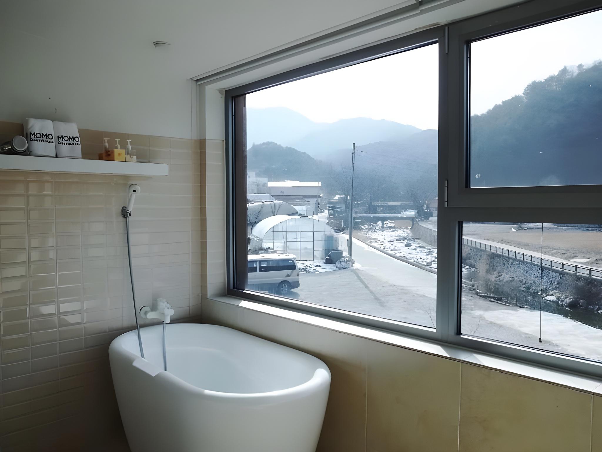 모모 게스트하우스 펜션 (Momo Guesthouse Pension)