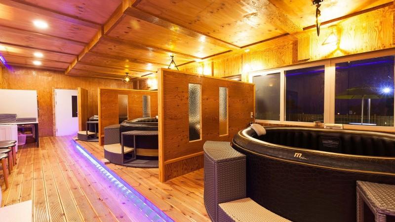 울진 아라누리펜션 (Uljin Aranuri Pension)