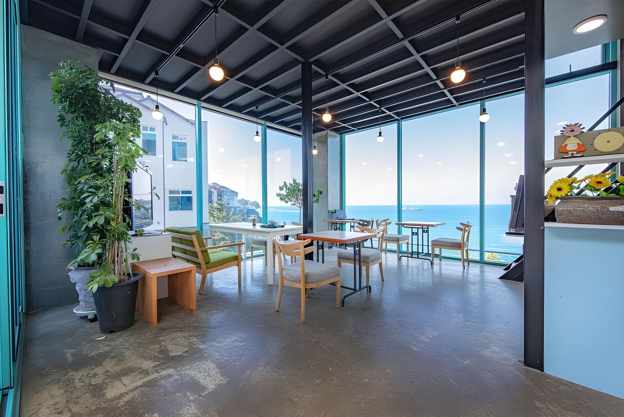 삼척 푸른바다스파펜션 (Samcheok Blue Sea Spa Pension)