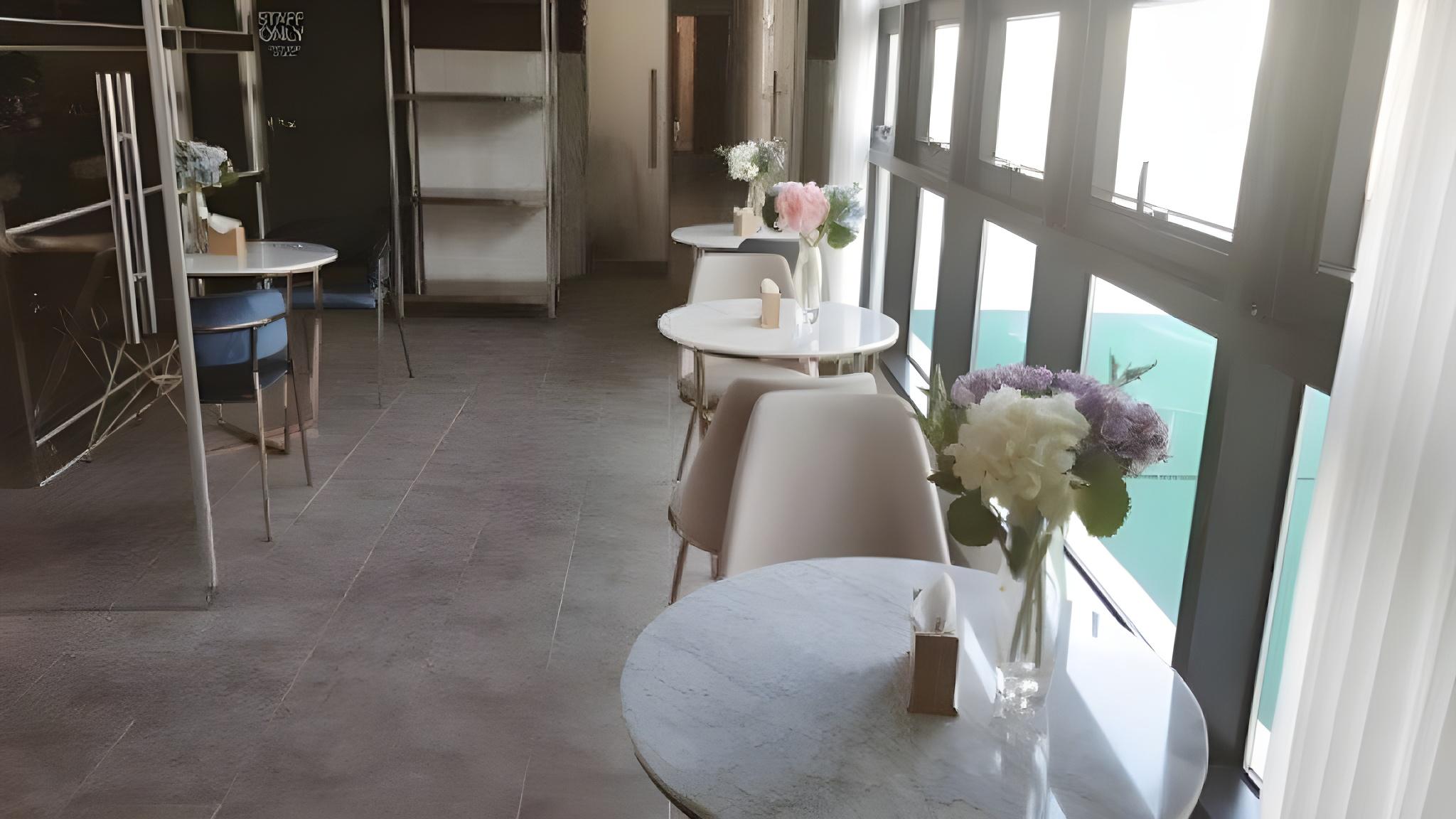 호텔 여기어때 광양점 (Hotel Yeogiuhtte Gwangyang Drive-in)