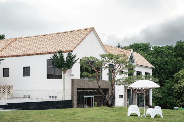 Damyang Strath House