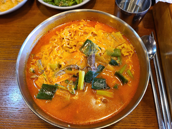 궁중전통홍익육계장