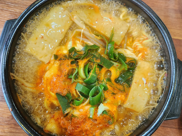 청도콩나물라면굴국밥