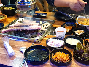 한돈참숯꼬기 본점
