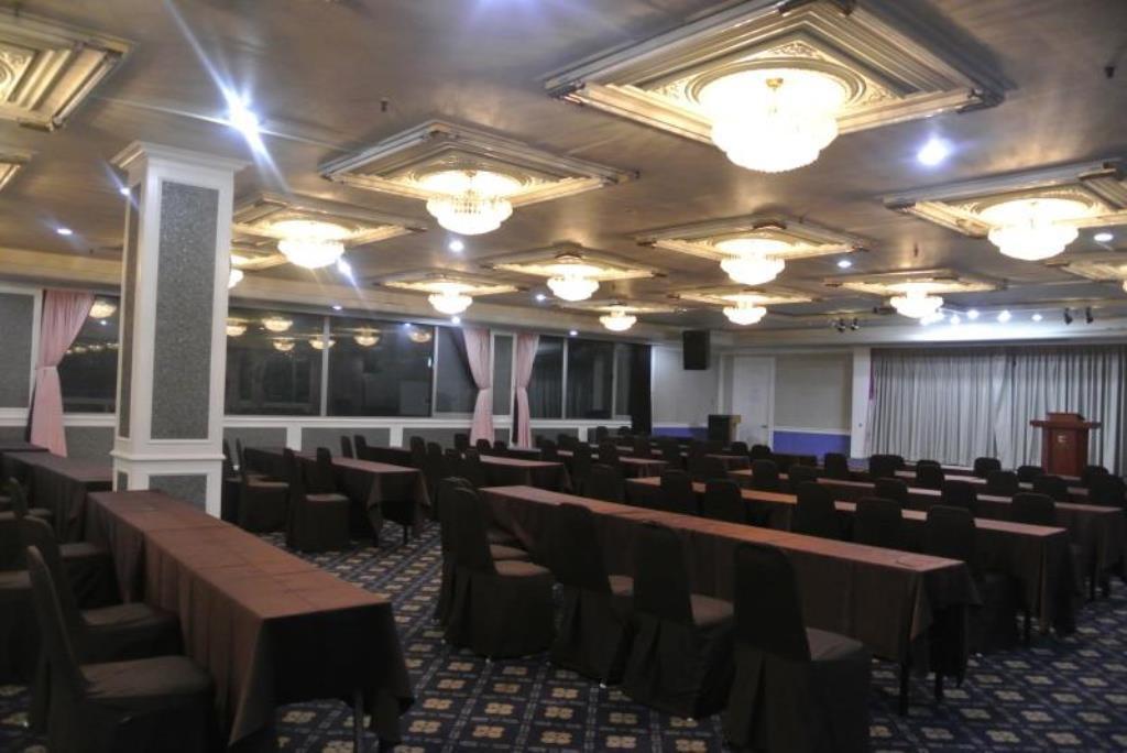 Lake Hills Songnisan Hotel