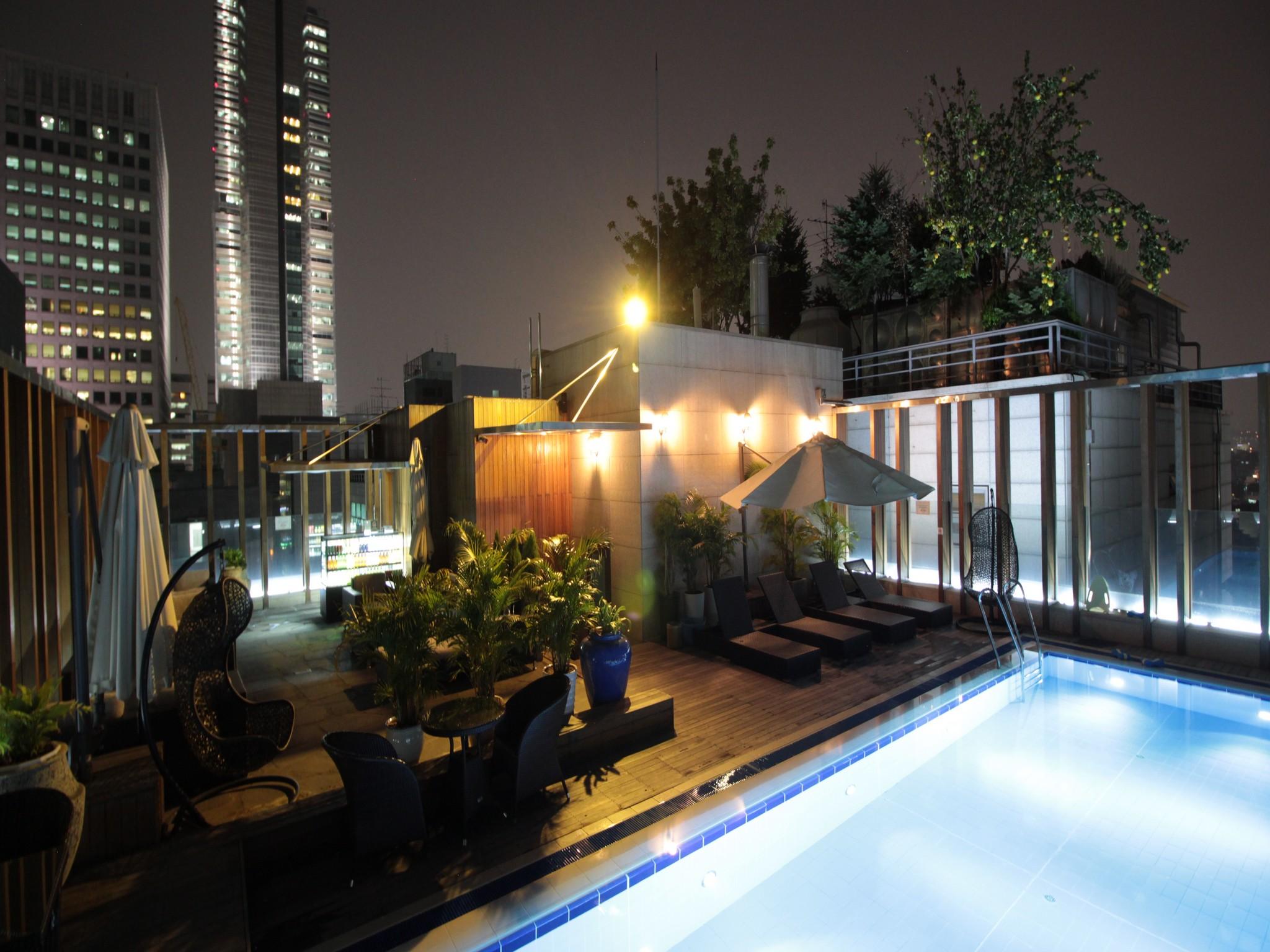 그라모스 호텔 (Grammos Hotel)