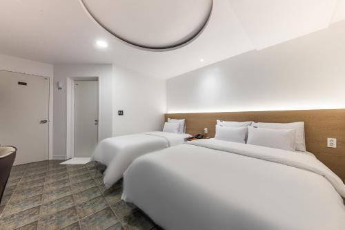 루엠 호텔 (Eumseong Hotel Luem)