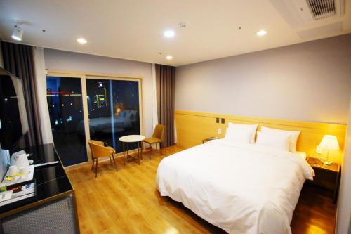 해마루 호텔 (Haemaru Hotel)
