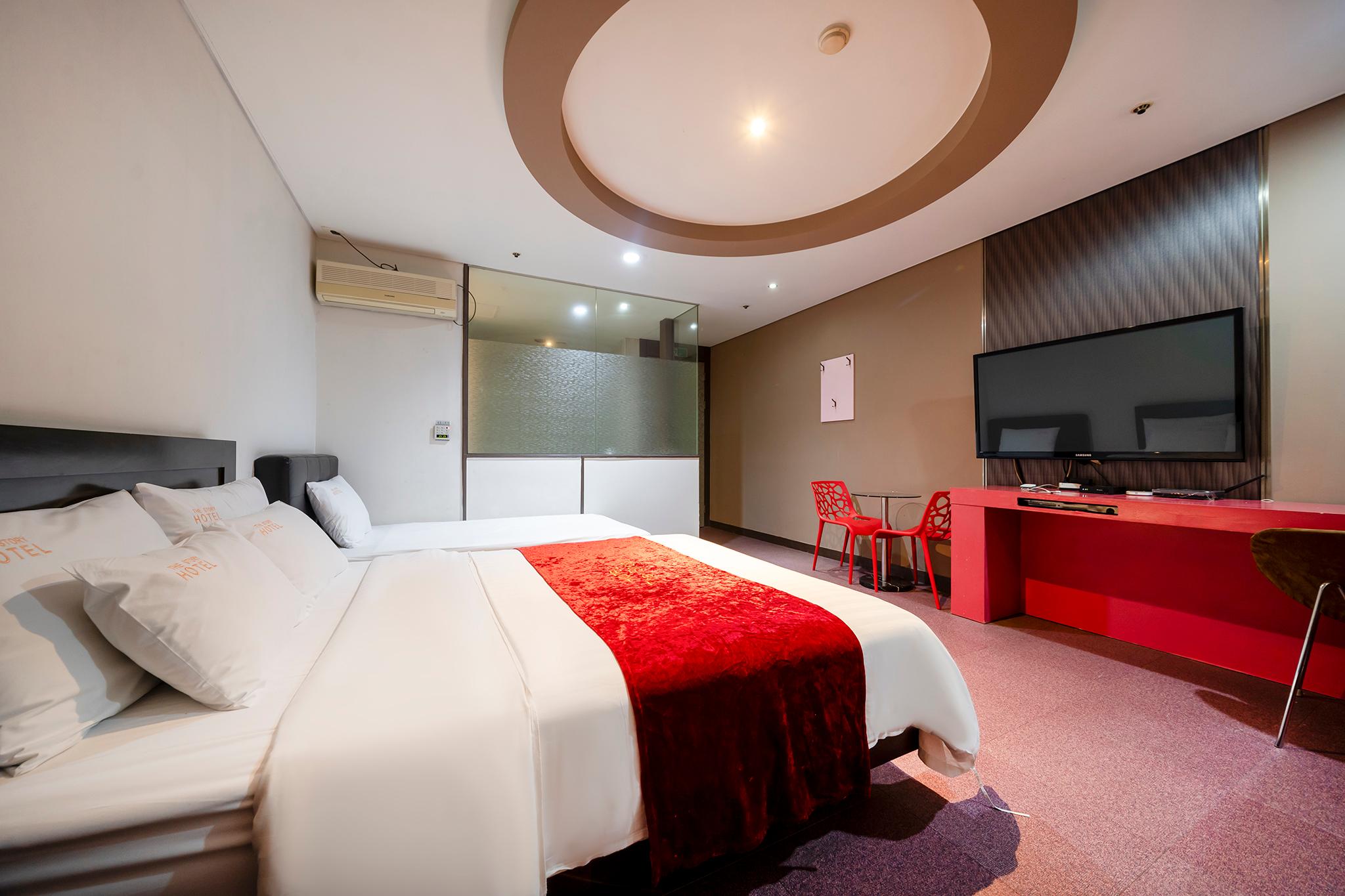 Story Hotel