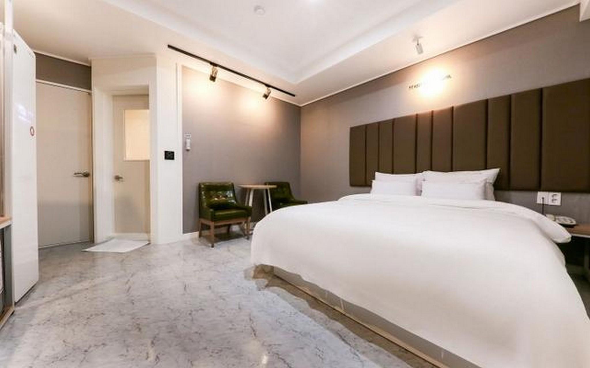 베스트 인 시티 호텔 (Best In City Hotel)