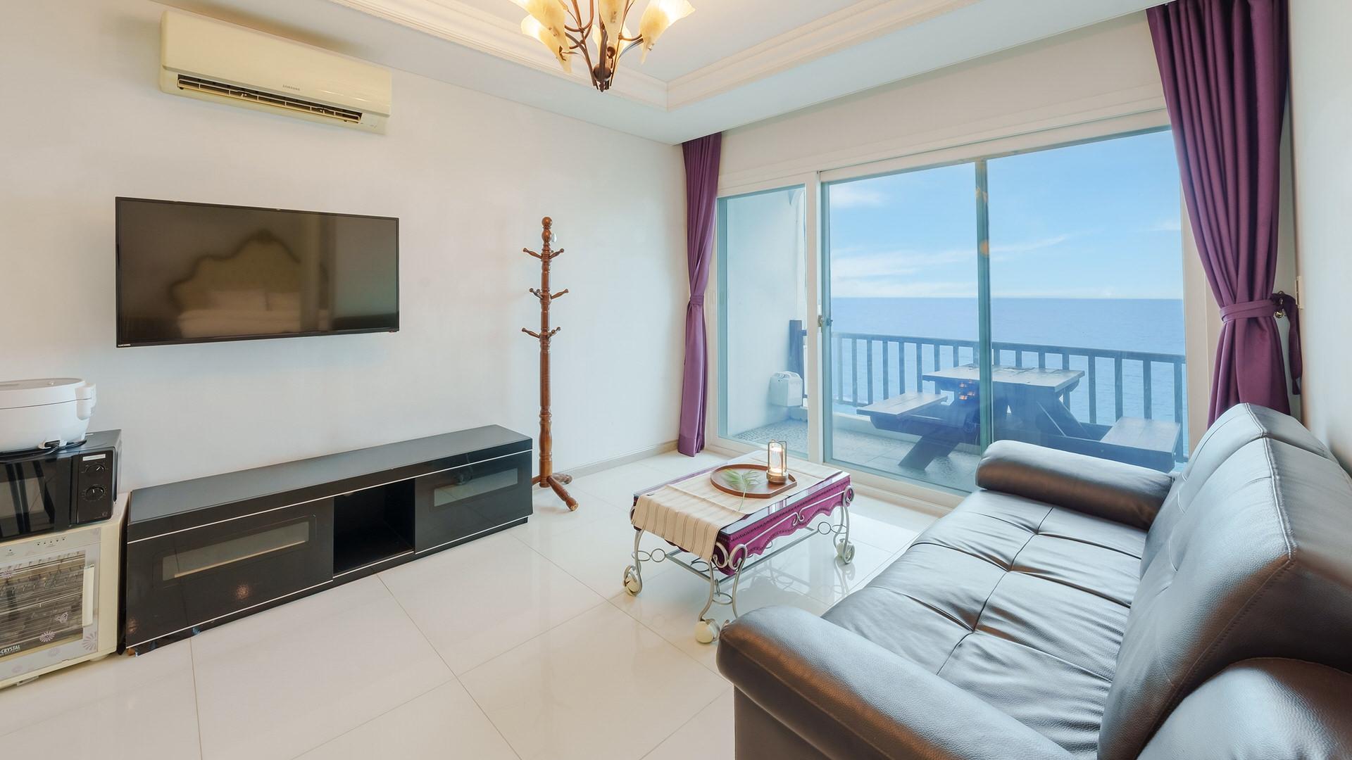 영덕 씨 앤 스파 펜션 (Youngduk Sea & Spa Pension)