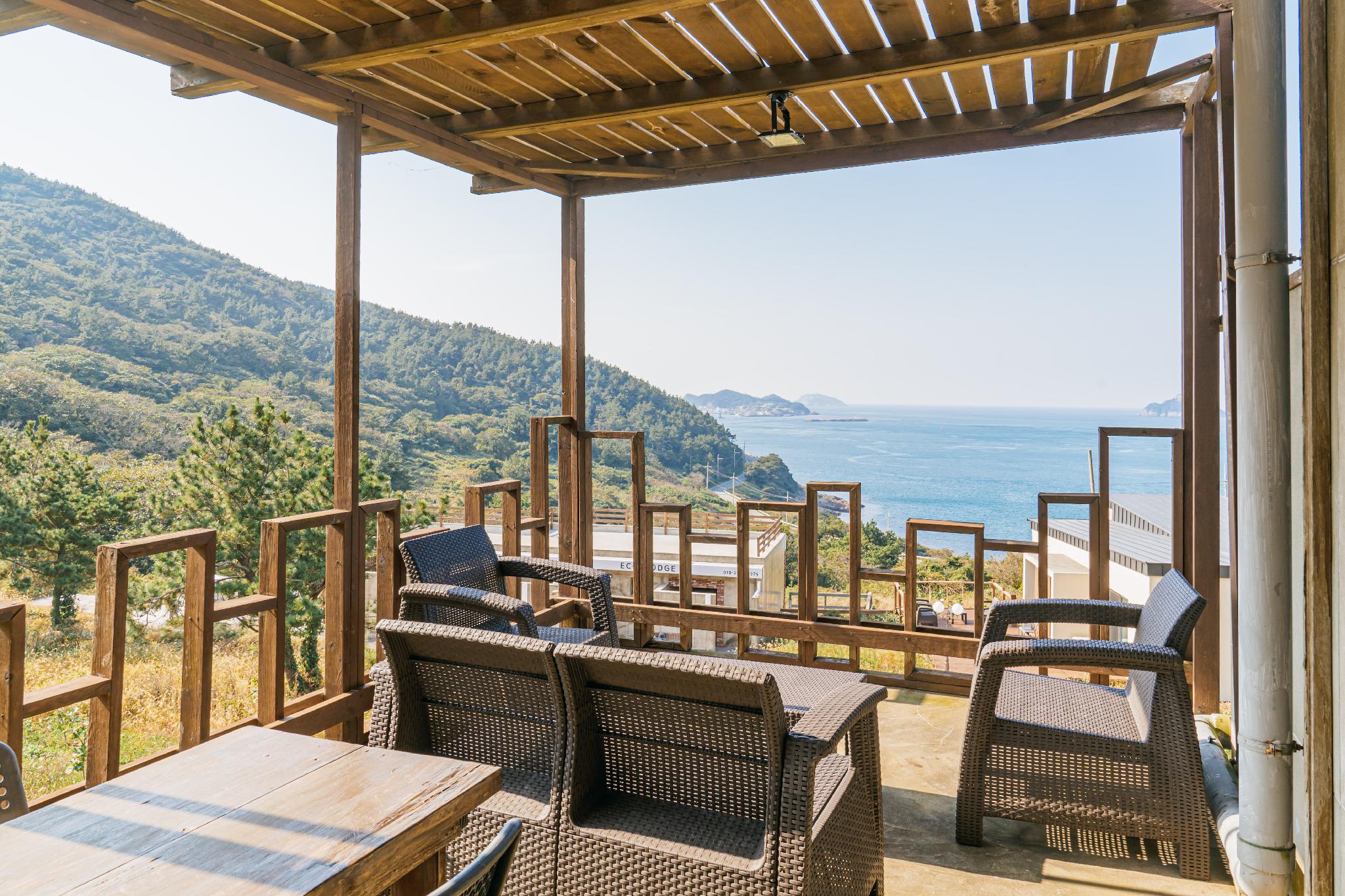 제주(추자도) 에코하우스 (Jeju (Chujado) Eco House)