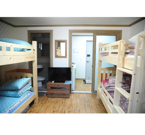 안동 호스텔 1호점 (The 1st Andong Hostel)