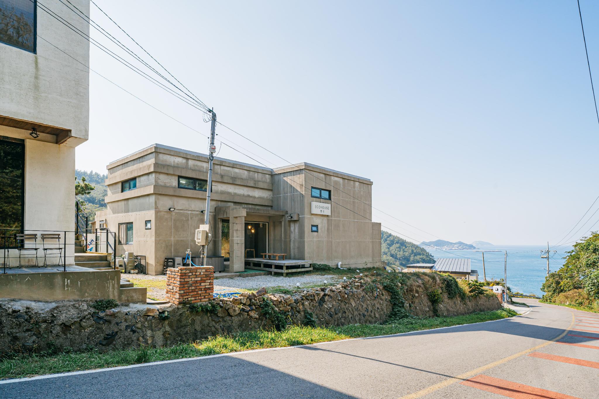 제주(추자도) 에코하우스 (Jeju (Chujado) Eco House)