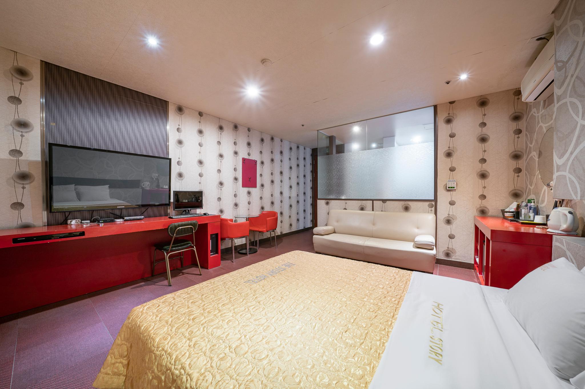 Story Hotel