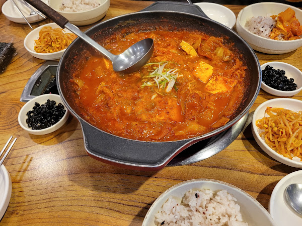 땀뽕네김치찌게